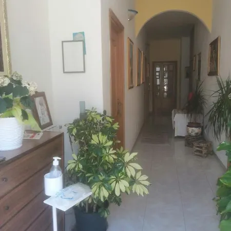 Bed & Breakfast Da Mintonia 住宿加早餐酒店 3*