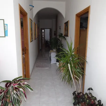 Bed & Breakfast Da Mintonia 住宿加早餐酒店 奥列纳
