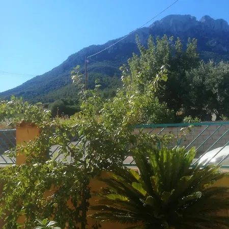 Bed & Breakfast Da Mintonia Oliena