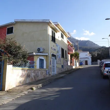Bed & Breakfast Bed & Breakfast Da Mintonia 3*