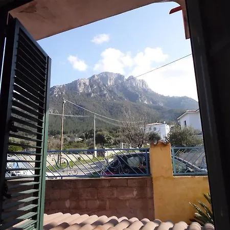 Bed & Breakfast Da Mintonia 3* Oliena